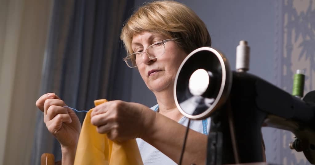 Hobbies in Middle Age Could Prevent Dementia about false